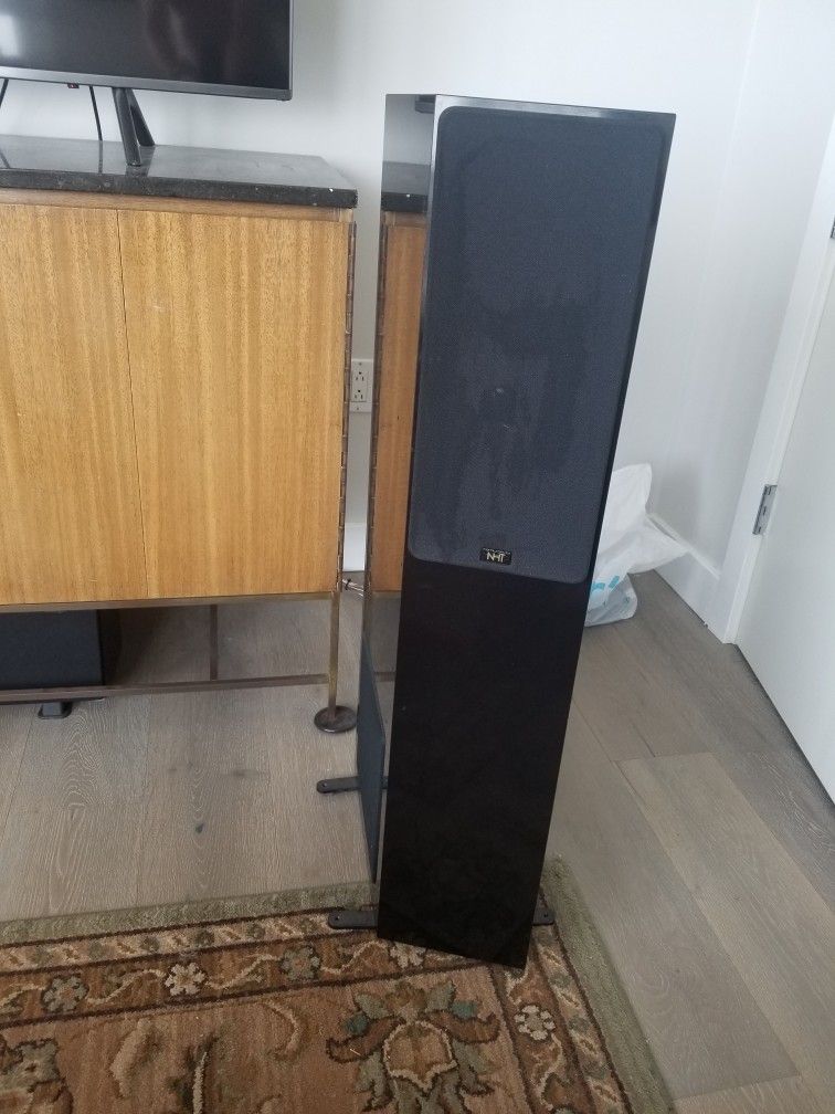  Pair  NHT 2.5i .Speakers