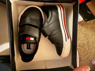 Kids dress shoes size 5