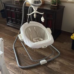 Graco Baby Swing