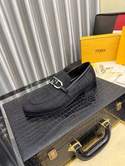Fendi Men’s Leather Shoes With Box 2026 New