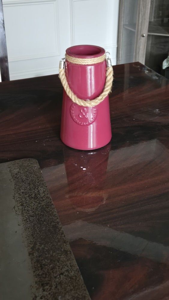 2 Vases And Flower Pot With Stand
