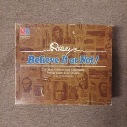 1984 Ripleys Believe It Or Not Boardgame