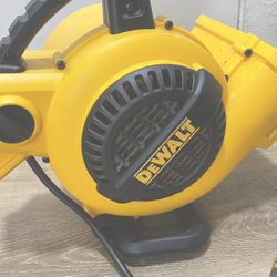 DEWALT 7 in. 3-Speed Indoor/Outdoor Air Mover, 600 CFM