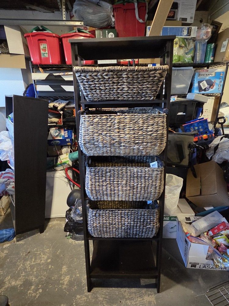 Black Ladder Shelf And Baskets