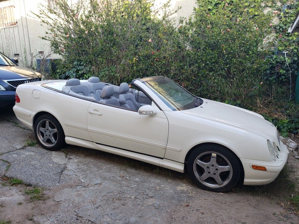2003 Mercedes-Benz CLK-Class
