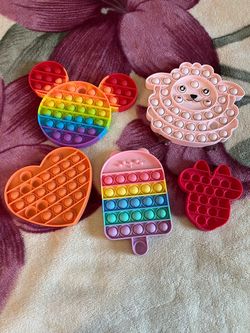 Lot of 5 pop its
