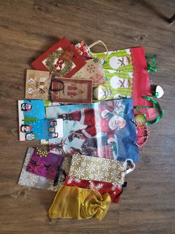 Lot of Christmas Bags - Gift Wrapping - Assorted Sizes