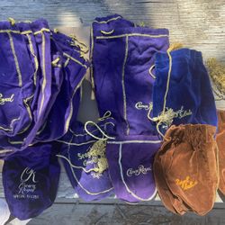 Crown Royal & Chivas Regal Vintage Bags lot(32)