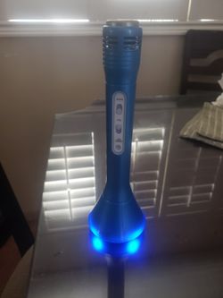 Hype Wireless Karaoke Microphone And Led Speaker