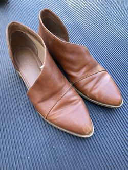 Women’s 7 1/2 Shoe