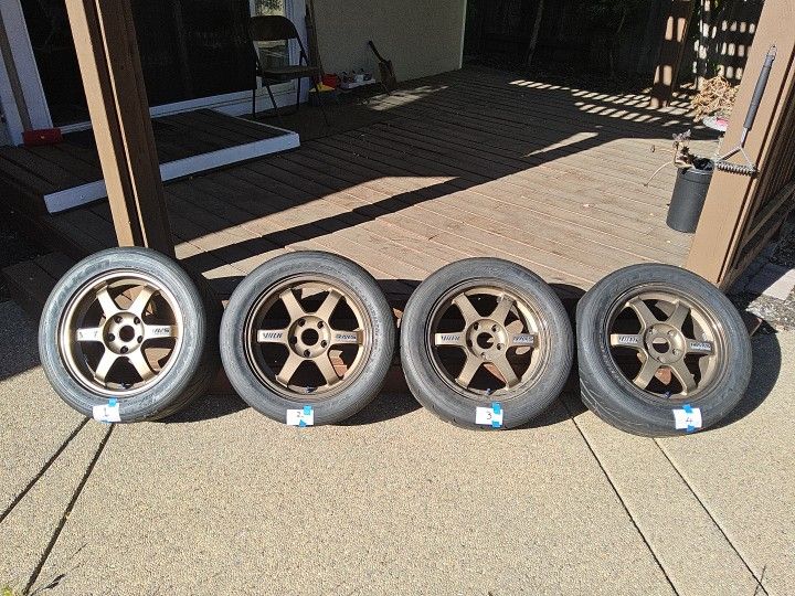 Volk Te37 (16x7, 5x114.5, +42offset)