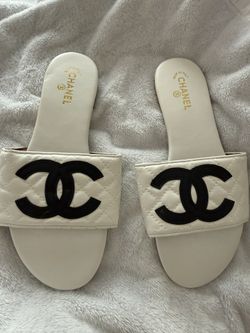 NEW SANDALS - cc