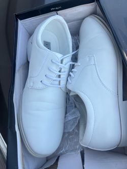 White dress shoes size 4