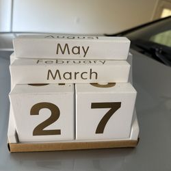 Block Desk Calendar 