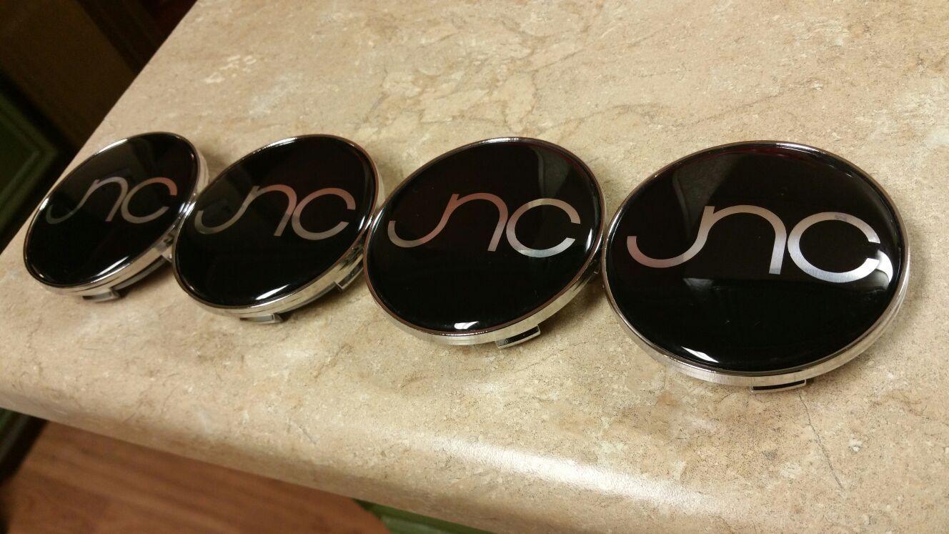 Jnc Center Caps *Nice & New*