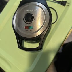 Waffle Maker 