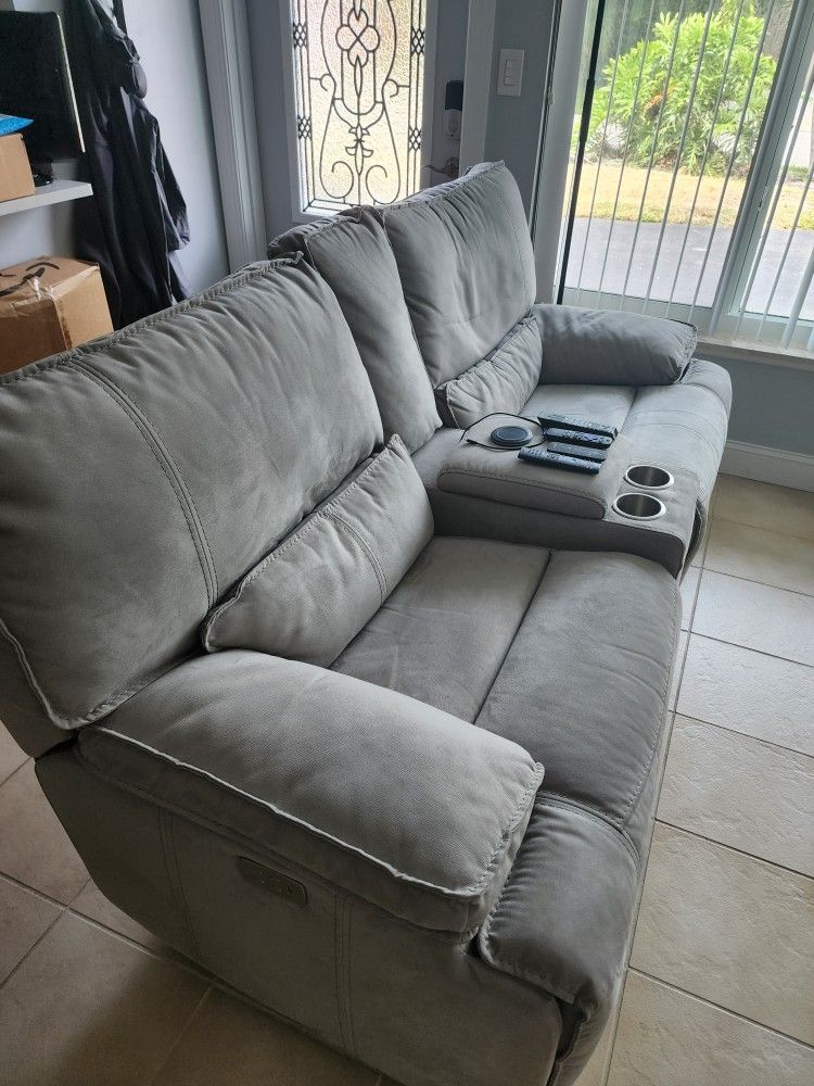 Recliners + Reclining Couch