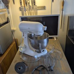 KitchenAid Stand Mixer -Works Great!!!