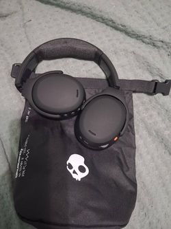 Skullcandy headphones
