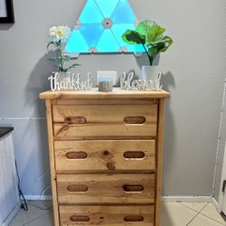 4 Drawer Chest with Carved Handles