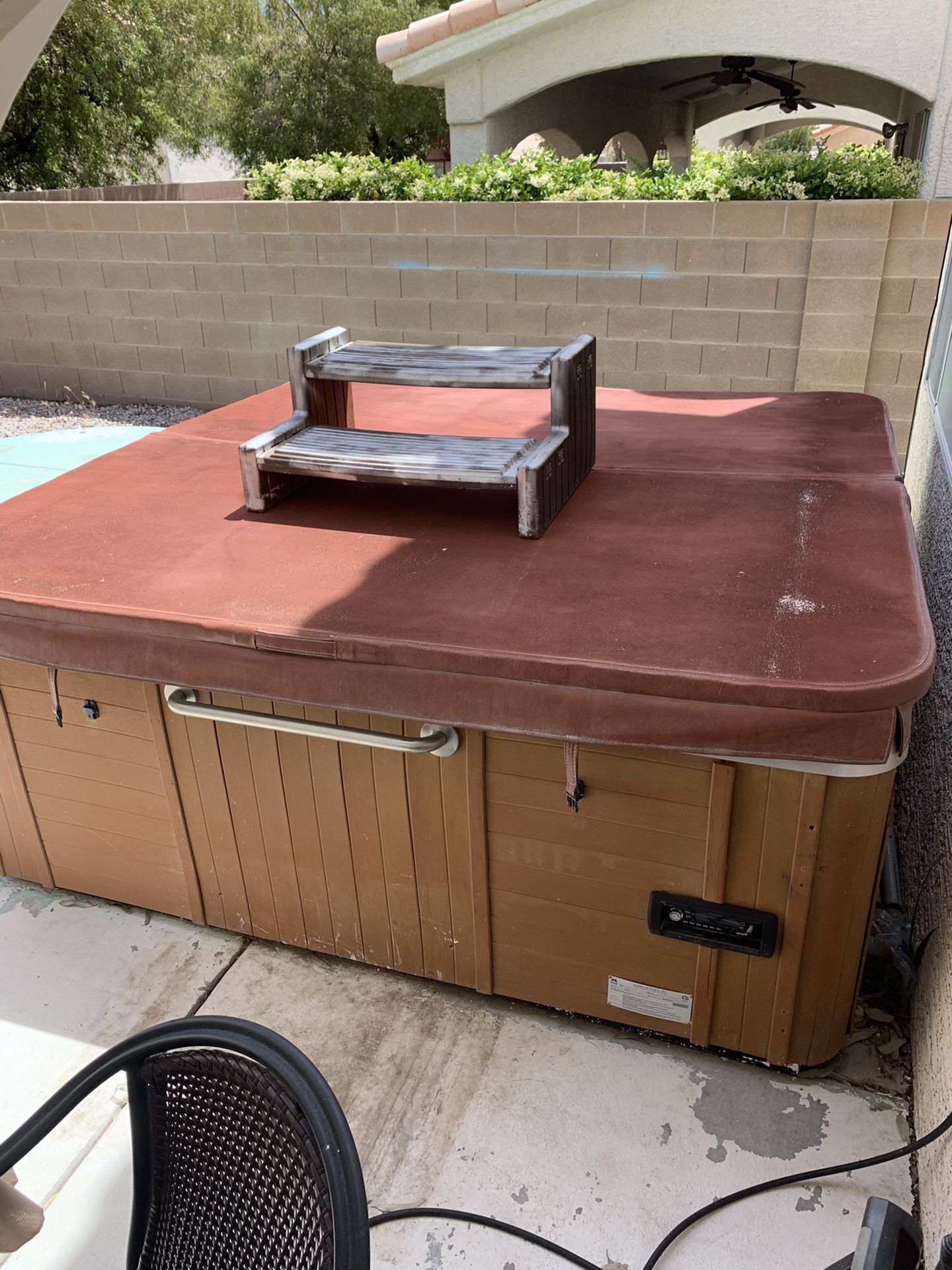 Hot tub for sale