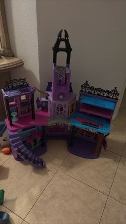 Monster high house