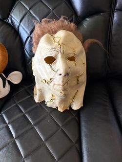 Michael Myers Halloween mask