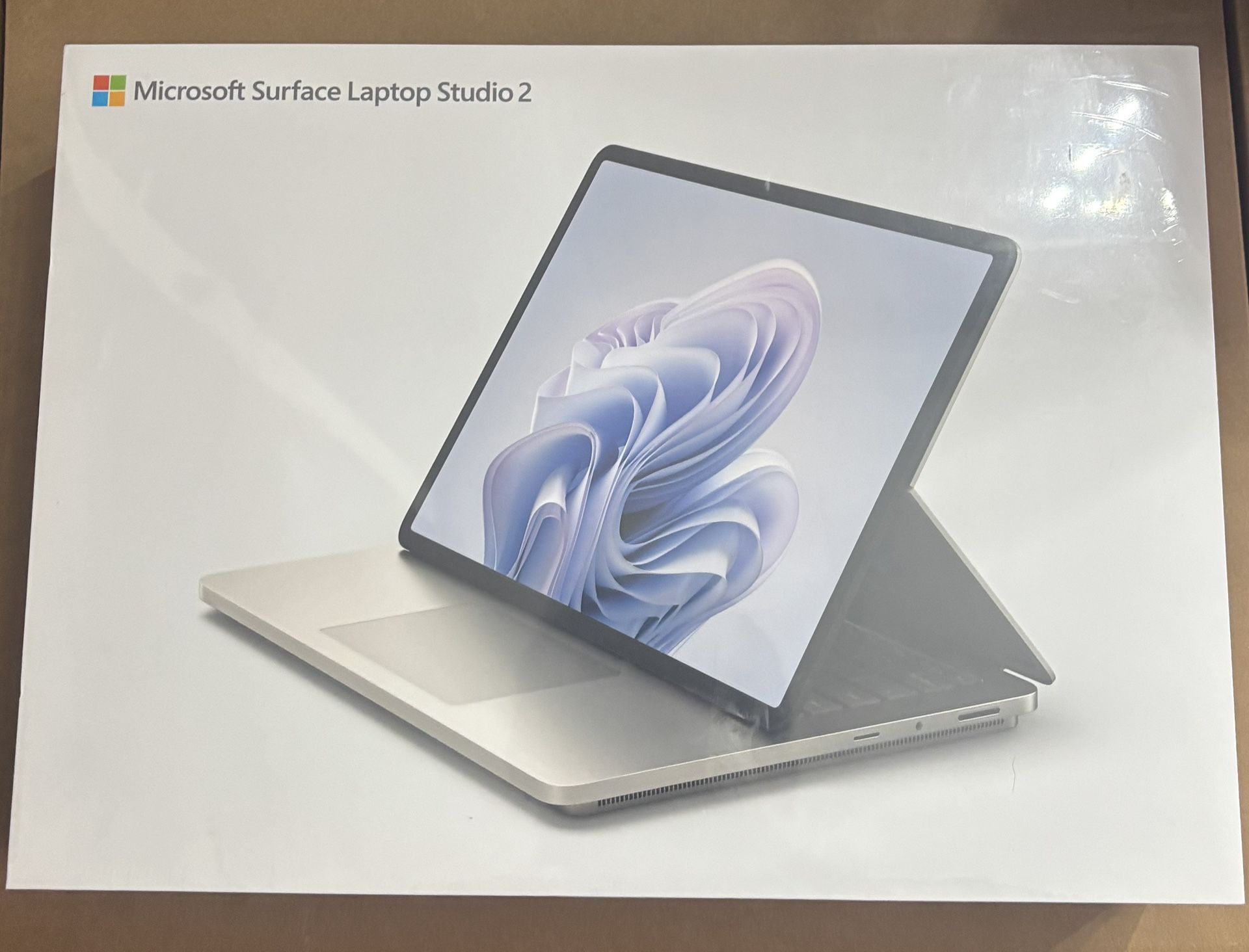 Microsoft Surface Laptop Studio 2 i7 64GB 2TB 4060 GPU