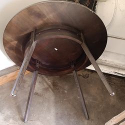 Round Table 