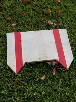 Home plate pitching trainer