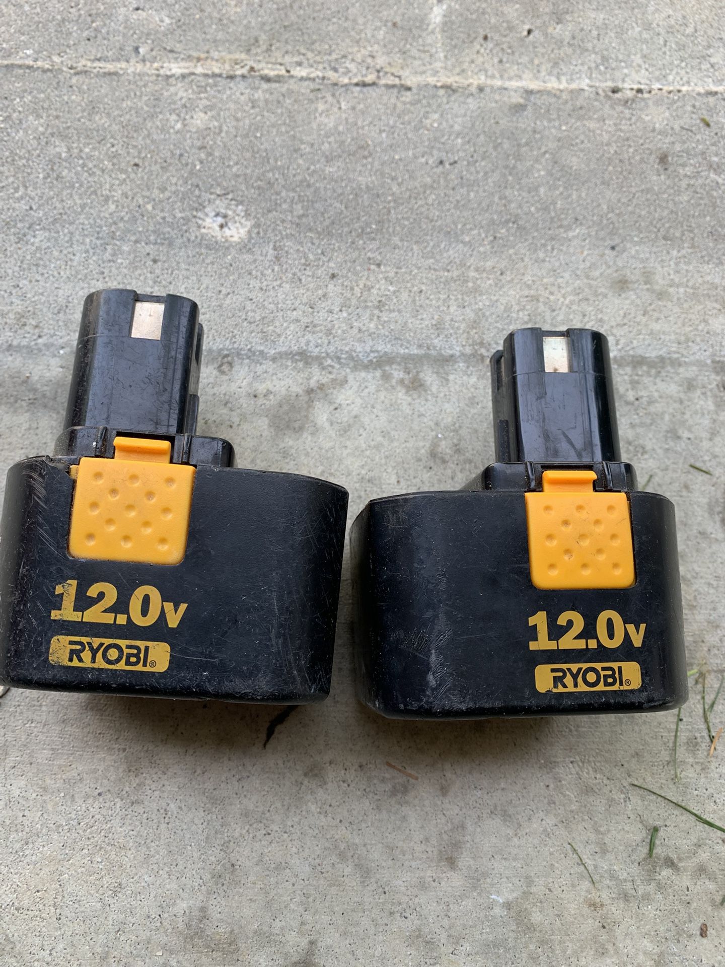 Ryobi Battery Set