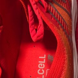 VENDO 2 PARES DE SHOES NEW BALANCE SEMI NUEVOS $45 EACH