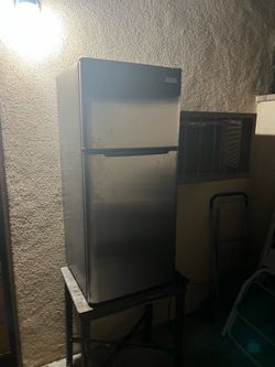 Mini Fridge