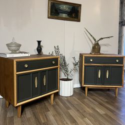 !!SOLD!! Matching Mid Century Nightstands 