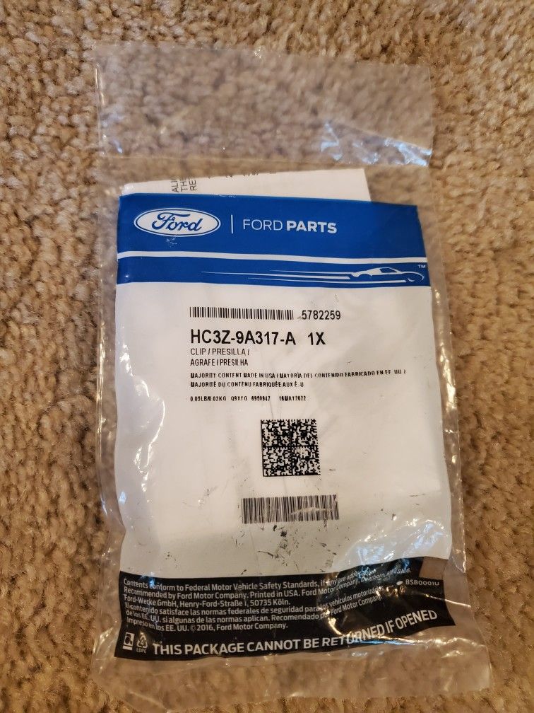 Ford Fuel Line Filter Clip hc3z-9a317-a