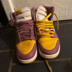 Air Jordan 1 Retro High OG - Brotherhood - Nike - 555088 706 - Youth Size 6Y