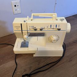 Singer Sewing Machine Merritt 4525