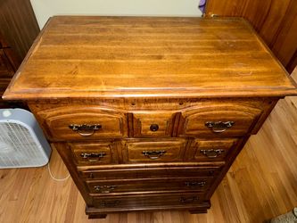 Dresser