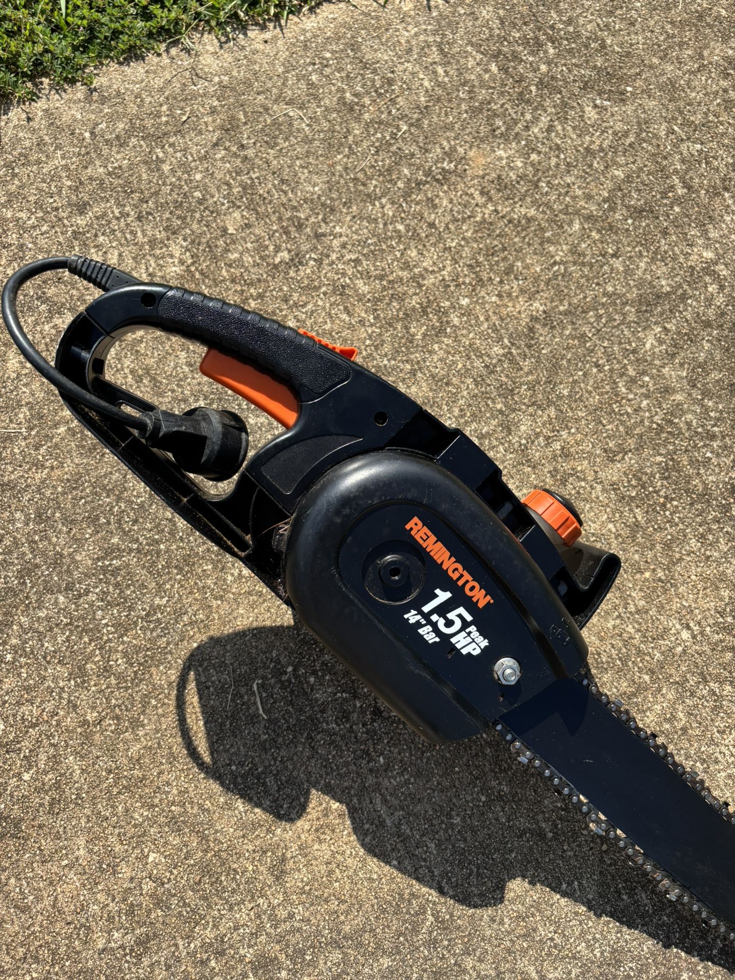 Remington Electric Chain Saw
