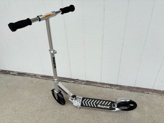Folding Razor Kick Scooter