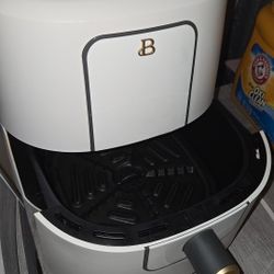 Beautiful Touchscreen Air Fryer 