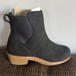 Worx Woman’s Steel Toe Boots 