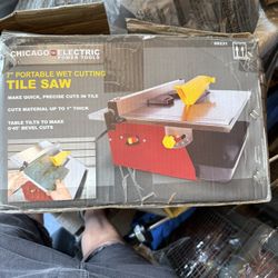 CHICAGO ELECTRIC POWER TOOLS 4.8 Amp 7 in. Table Top Wet Cut Tile Saw