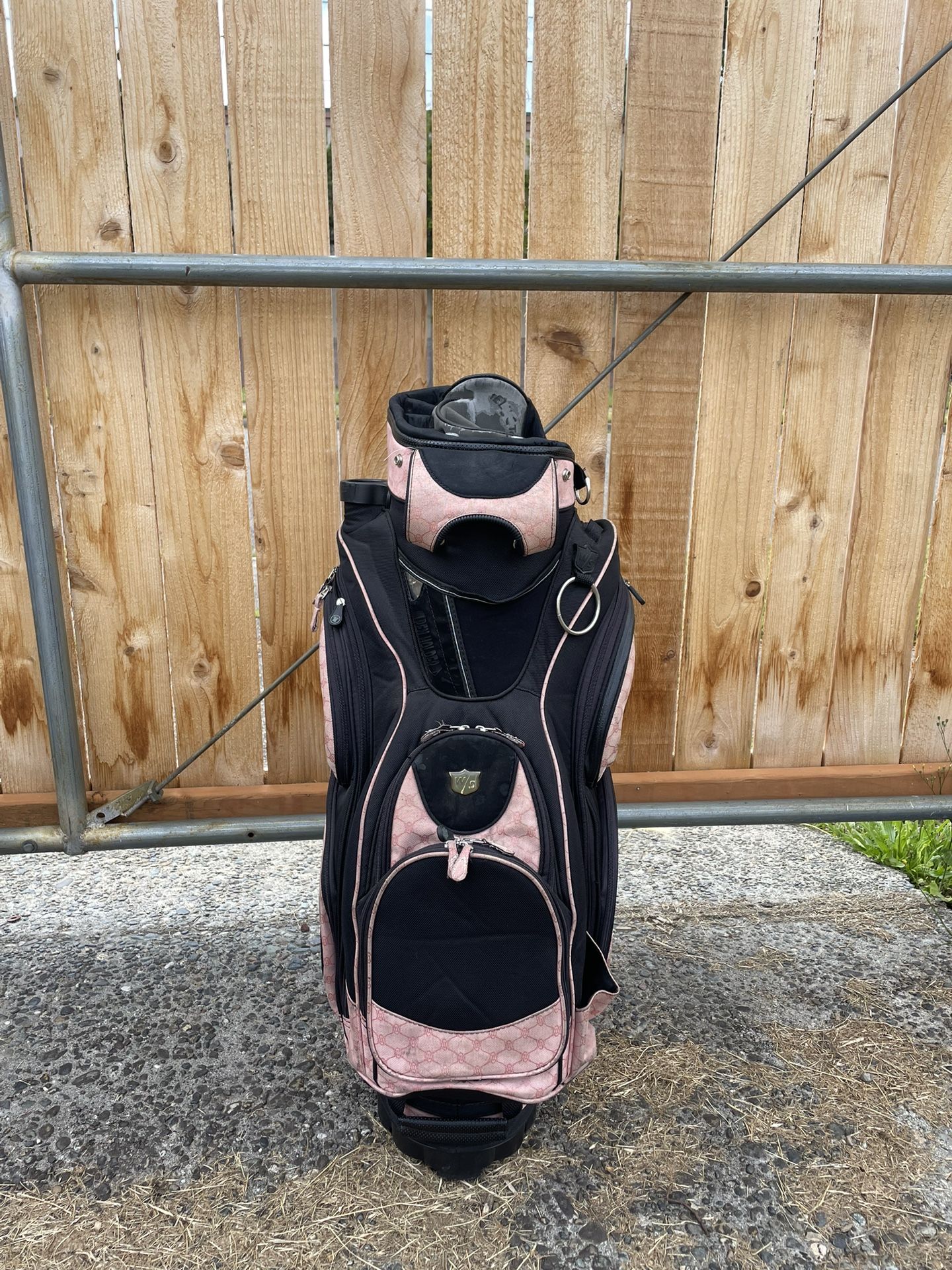 Wilson Staff Women’s Golf Bag