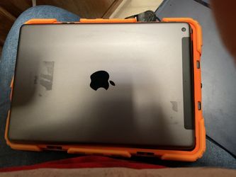 iPad 9th Gen + Cellular