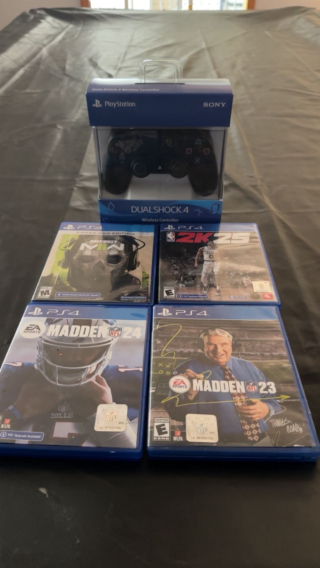 PS4 Games And Controller