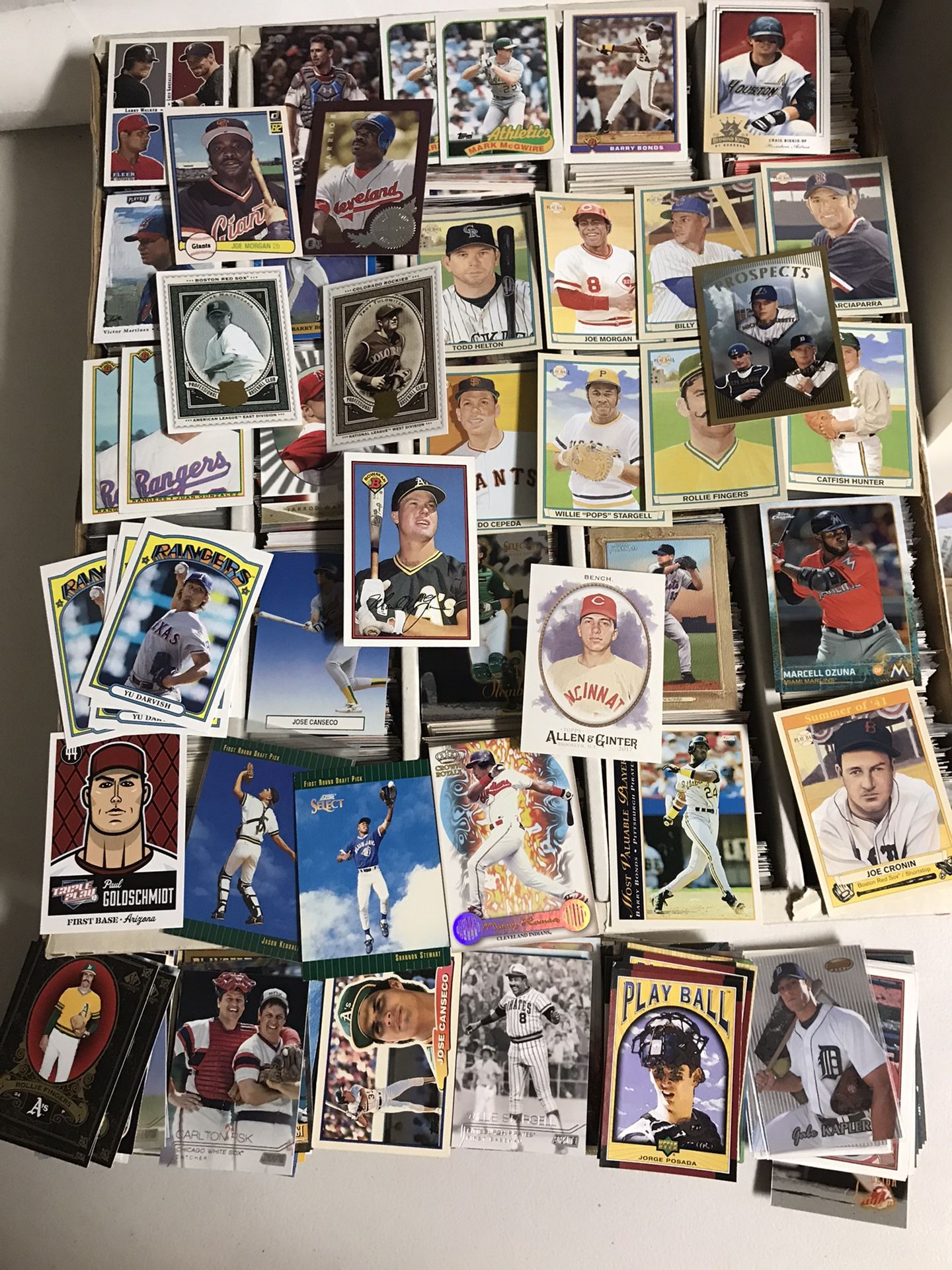 Lot #2: Huge lot of baseball cards