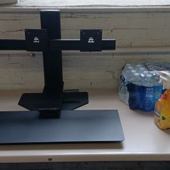 NINE Ergotron Sit To Stand Desks 