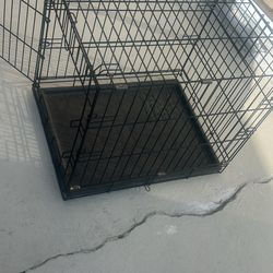Dog Crate Large Folds Up Metal. 