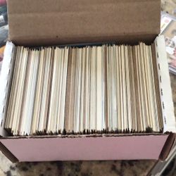 200 Count Baseball Card Box
